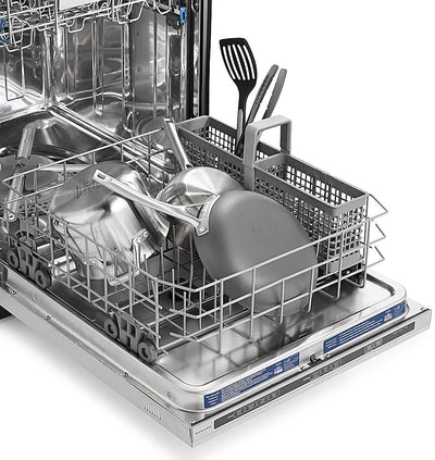 Calphalon 1948259 Signature 10-inch Omelette Nonstick Pan